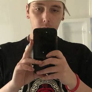 Meet your Posher, Gary